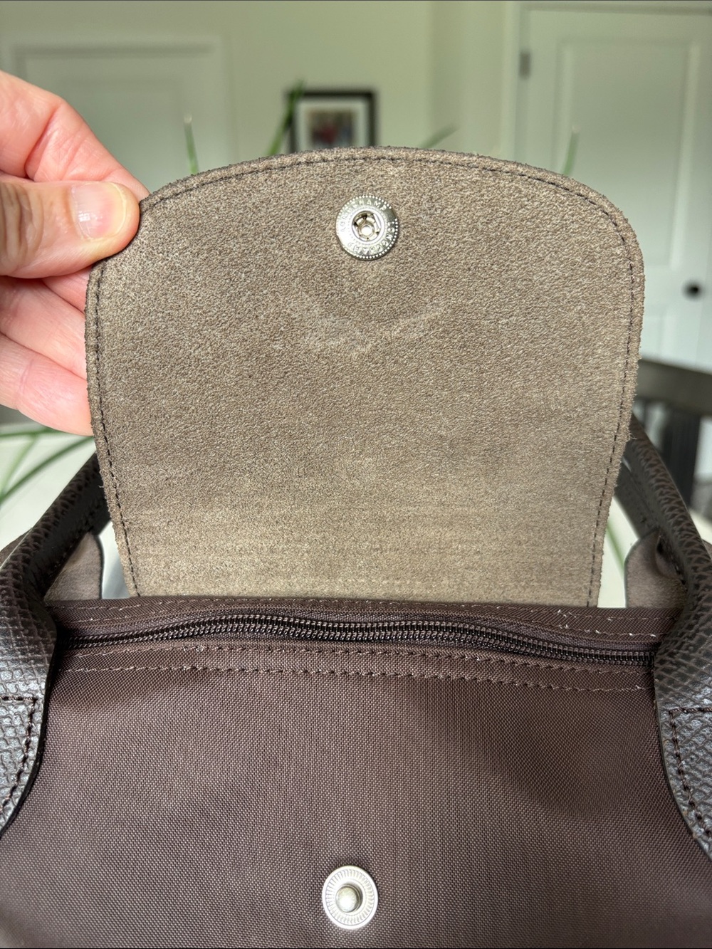 Longchamp Le Pliage Medium Tote in Mocha? - Picture 15 of 15